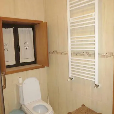 Semesterbostad Holiday Home Largo Do Concelho